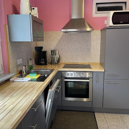 بيت الضيافة دوست روست المظهر الخارجي الصورة